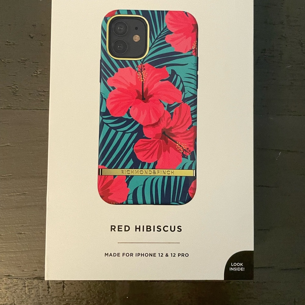 Richmond & Finch IPhone 12/ 12 pro Case Bundle